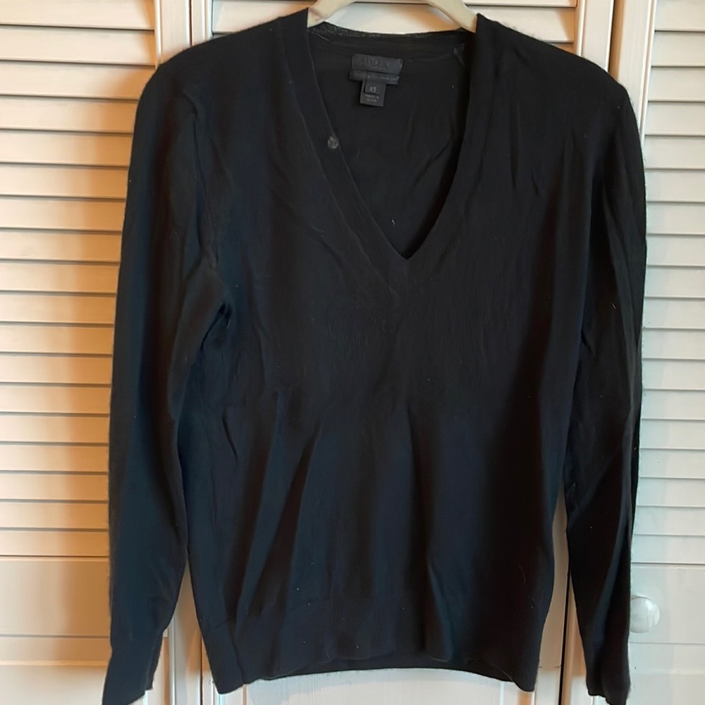 Black Cashmere V-neck sweater